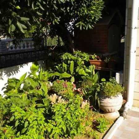 Apartamento Paulina Nin Exterior foto